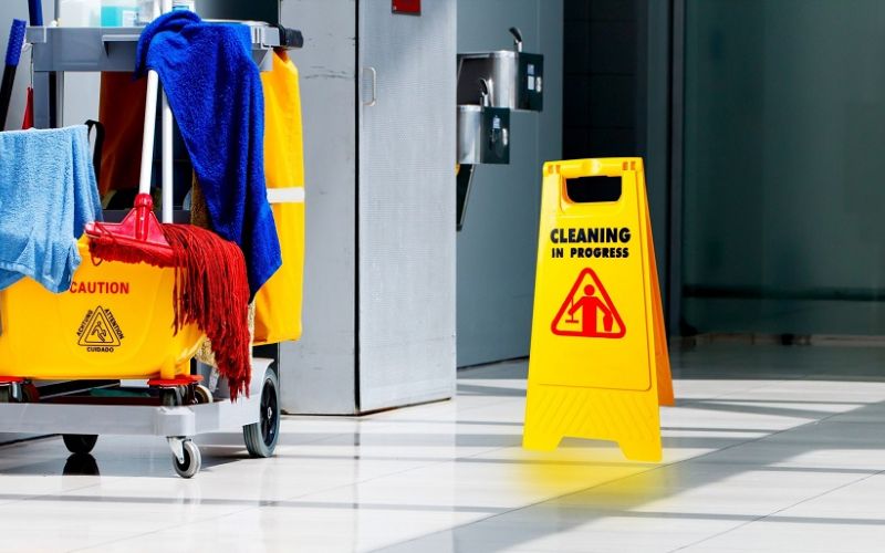 Các dụng cụ vệ sinh nhà xưởng cần chuẩn bị