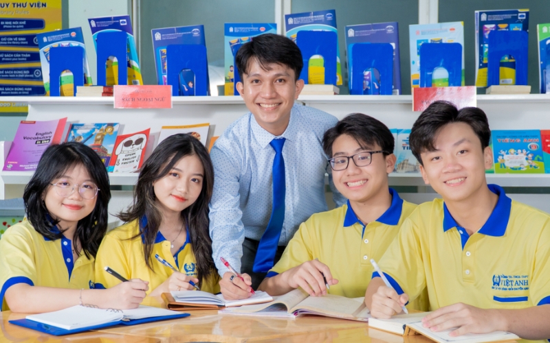 Hệ thống trường Việt Anh đào tạo học sinh chuyên Anh