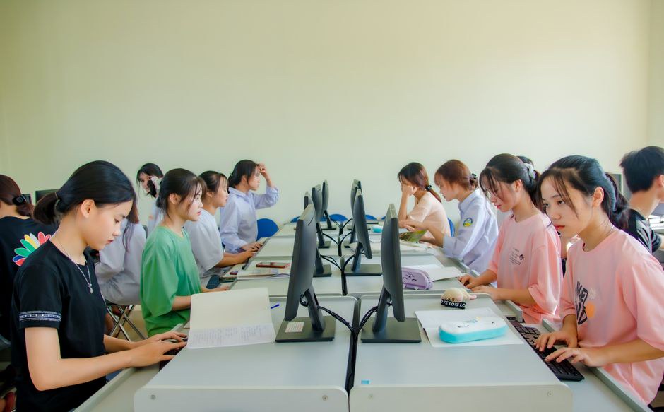 Kỹ Năng Học Tập Không Chỉ Là Nhớ Bài Giỏi
